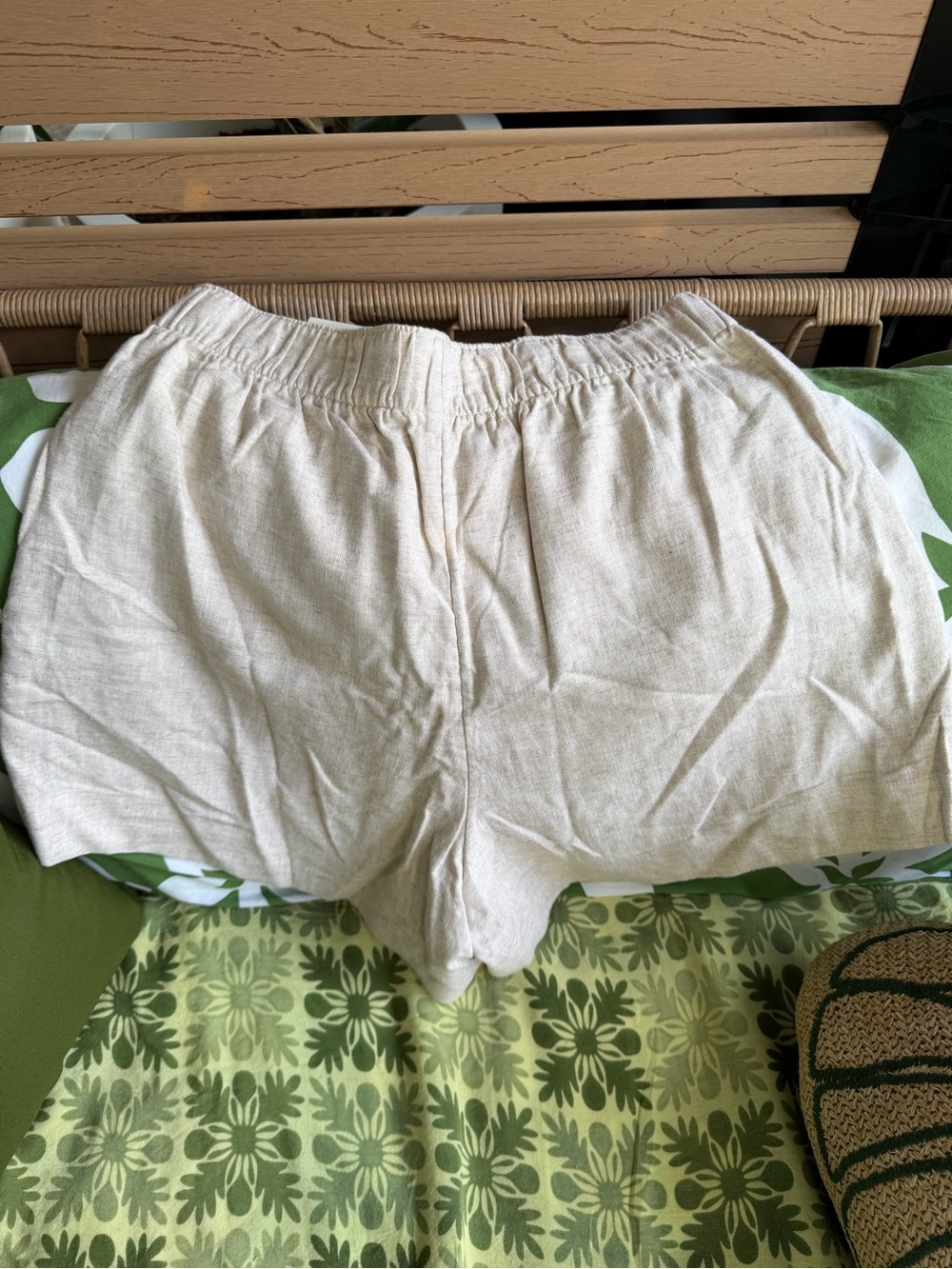 NWT Women's Abercrombie Cream Elastic-Waist Linen Blend Shorts